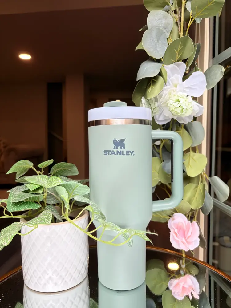 Stanley Quencher in Bayleaf